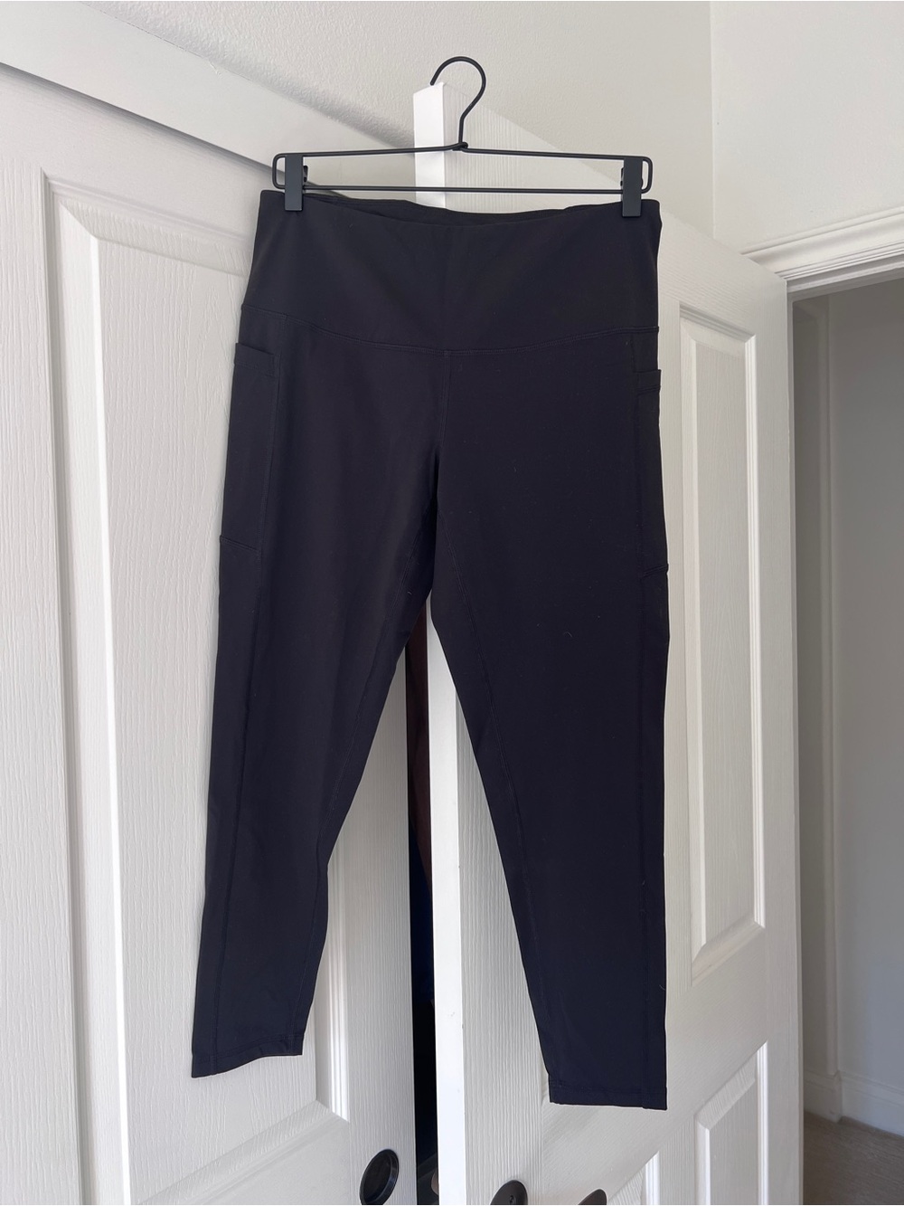 Zella Black High-Waist Leggings with Side Pockets